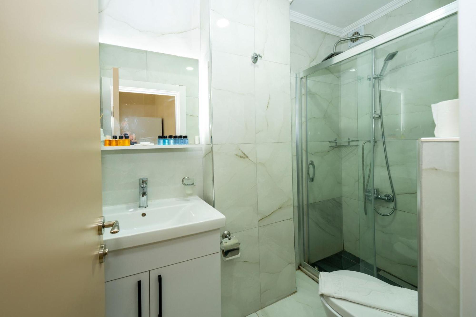 Luce Suites Taksim Provincia di Provincia di Istanbul Esterno foto